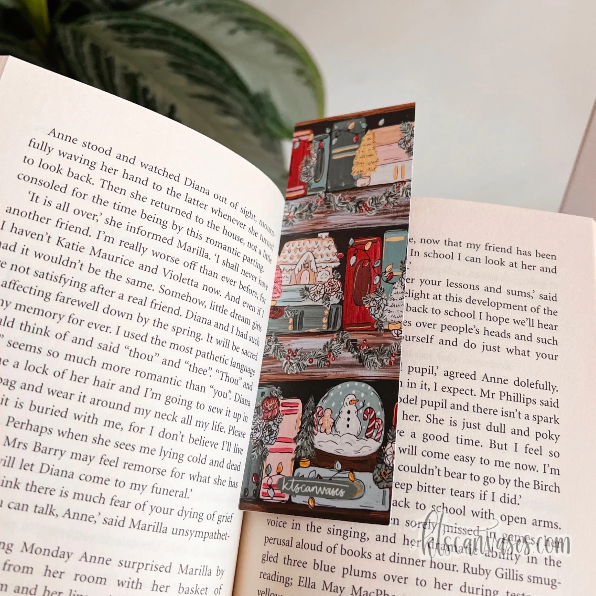 Christmas Bookshelf Double Sided Bookmark