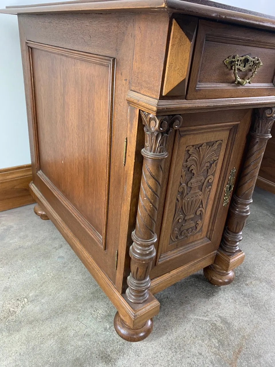 Desk, Vintage, Traditional, Leather Top