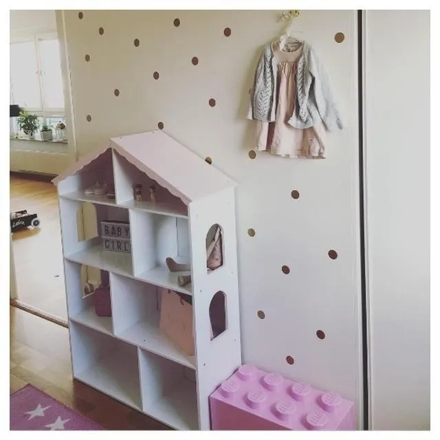 FIJN Pink Roof House Bookshelf