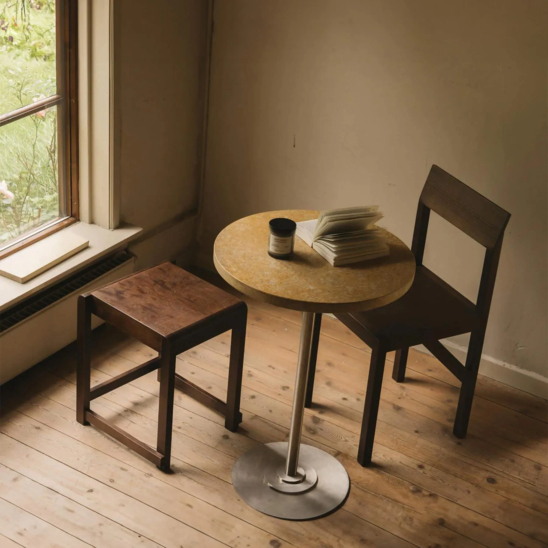 Frama 57 Table
