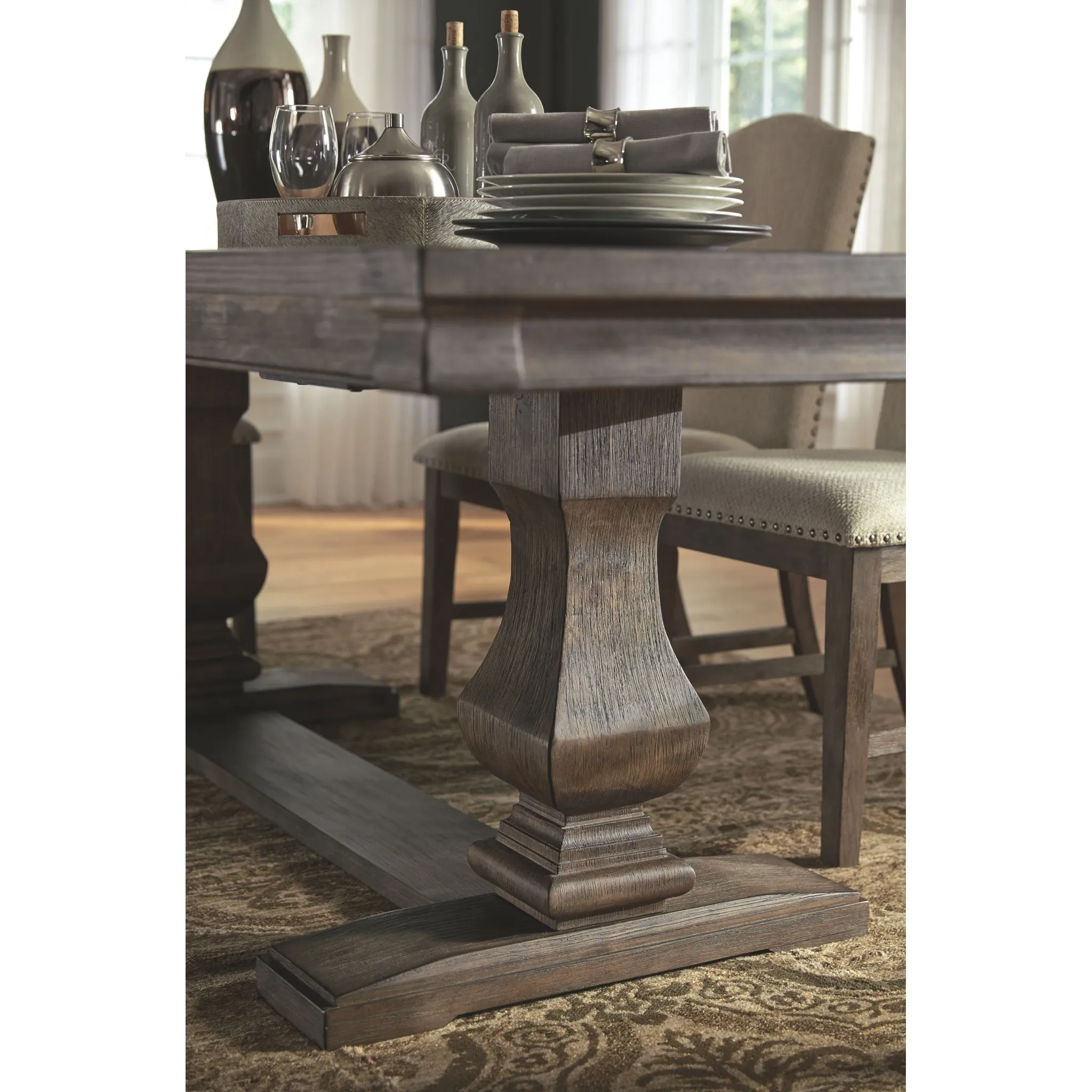 Johnelle-Exclusive Dining Set