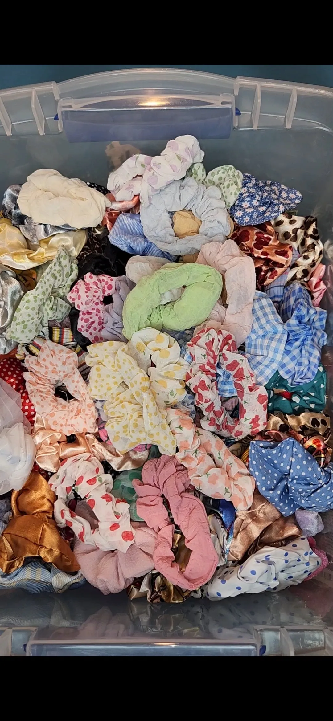 Scrunchies Scoops