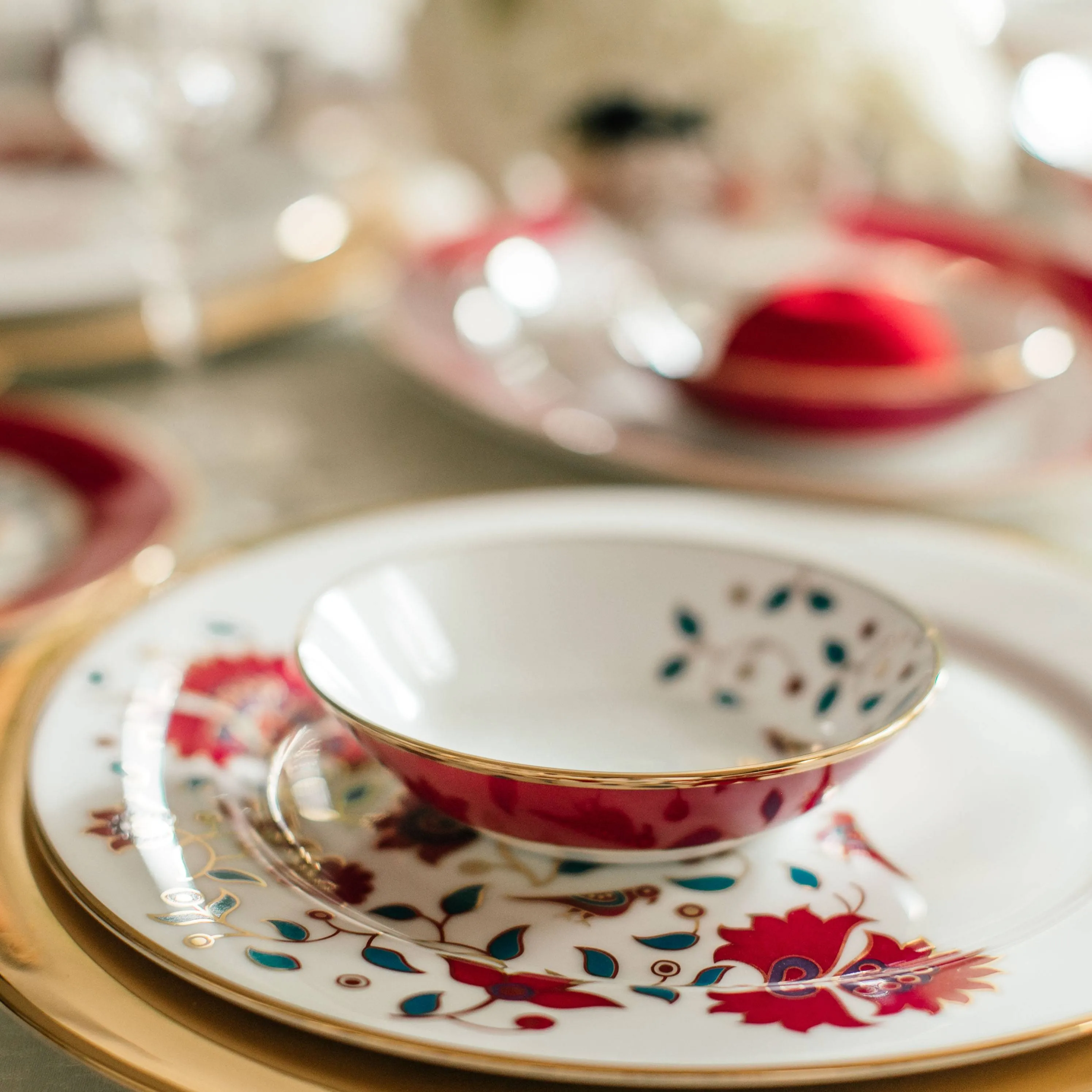 The Mughal Garden - Dinner Set