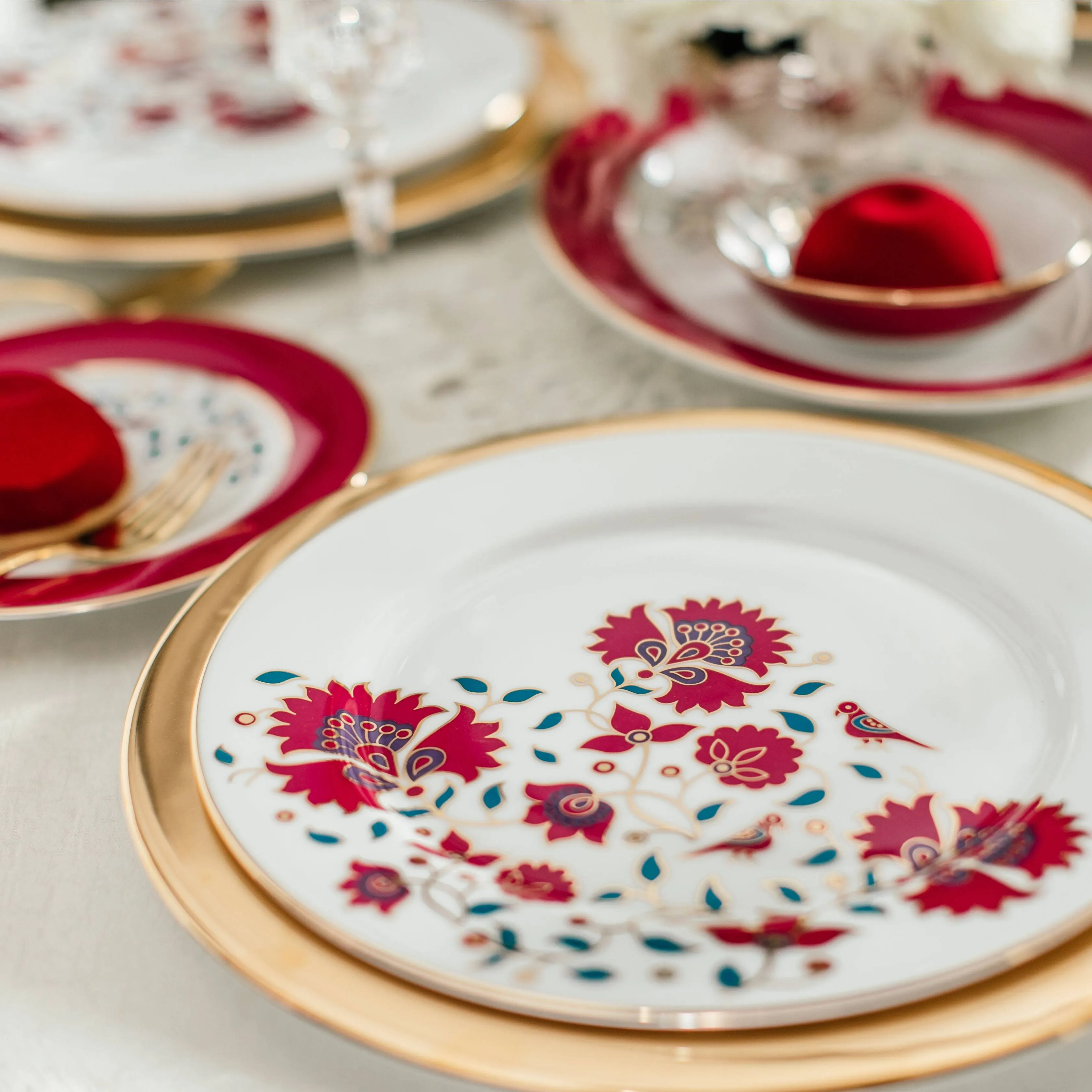 The Mughal Garden - Dinner Set